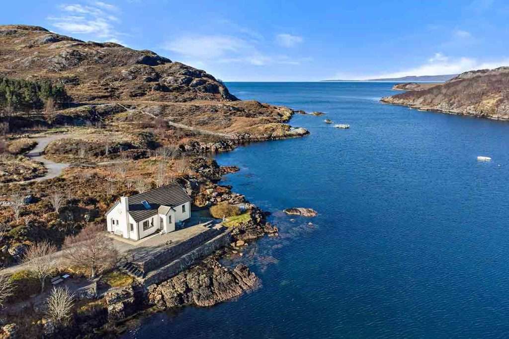 Image of residency. Courtesy Cold Paradise